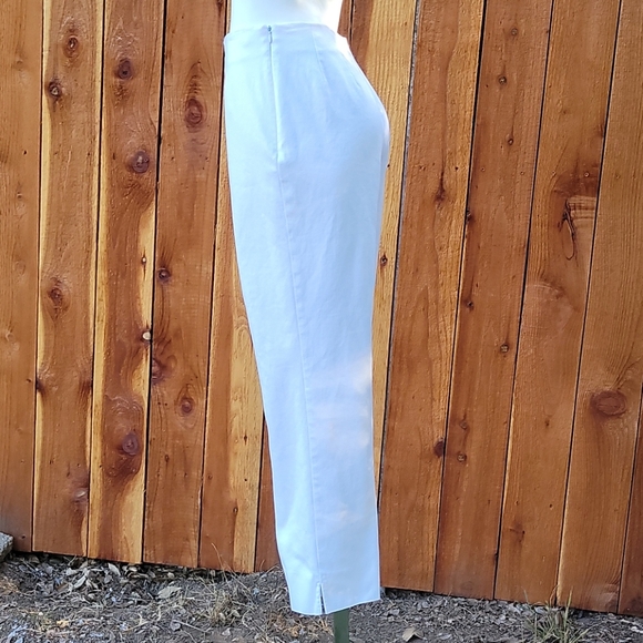 Steinmart White Cotton Stretch Crop Pants - Picture 2 of 9